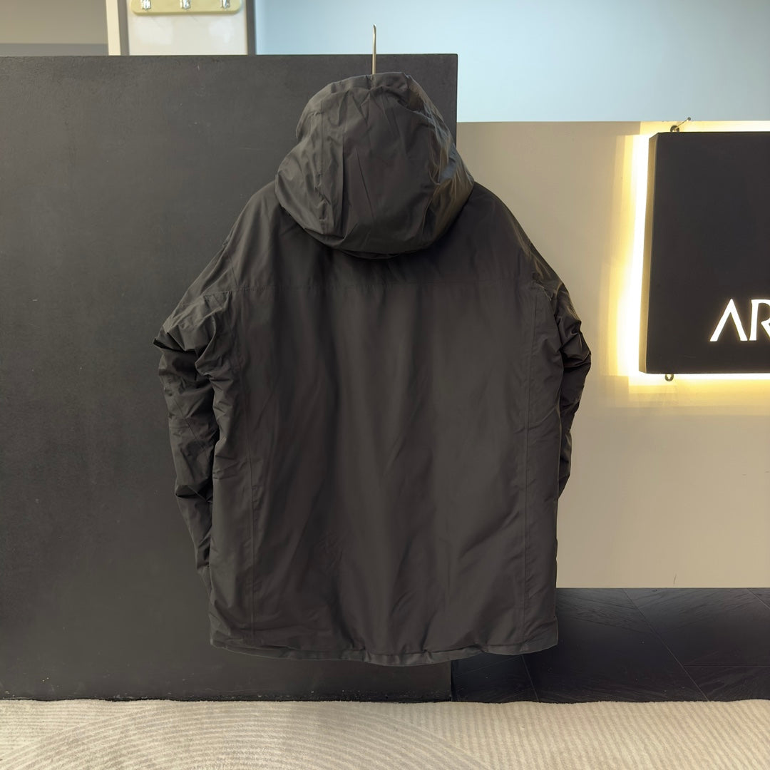 Chaqueta de plumas de la serie militar