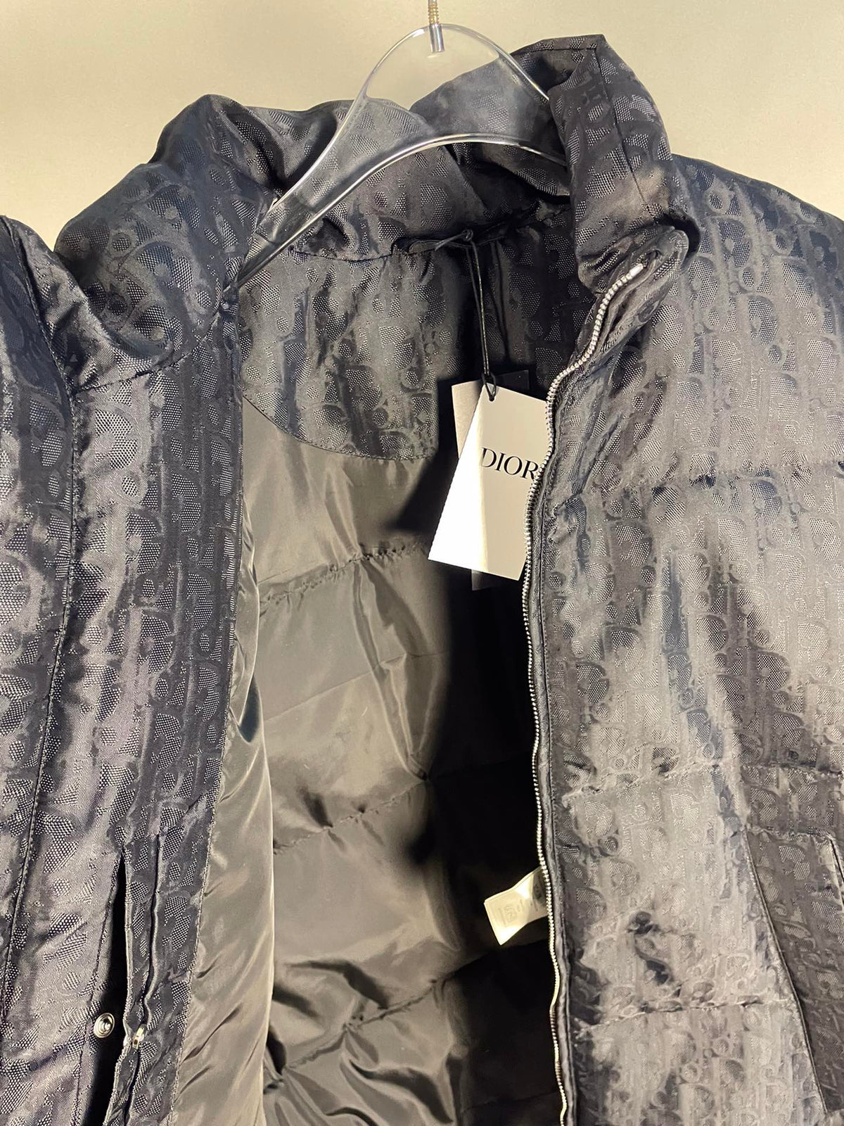 Chaqueta de plumón de ganso jacquard negra