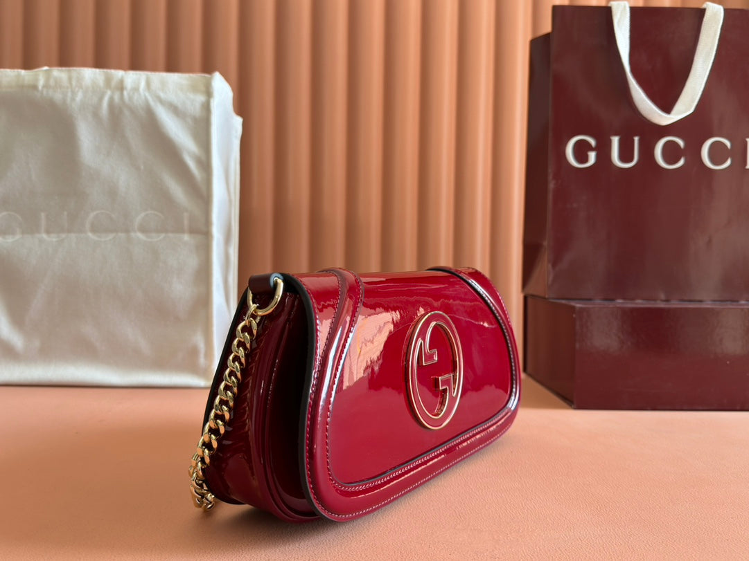 Bolso bandolera pequeño Blondie de charol rojo
