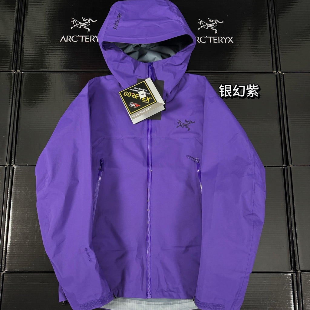 Chaqueta con capucha Beta Lightweight 2024