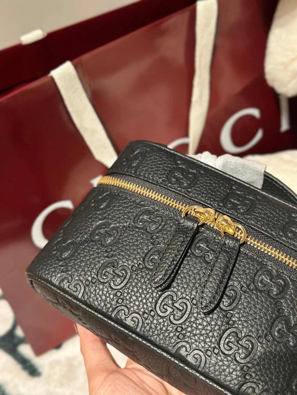 Bolso de hombro de piel prensada