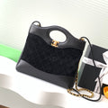 Bolso bandolera clásico de piel de oveja nobuk – 22 cm