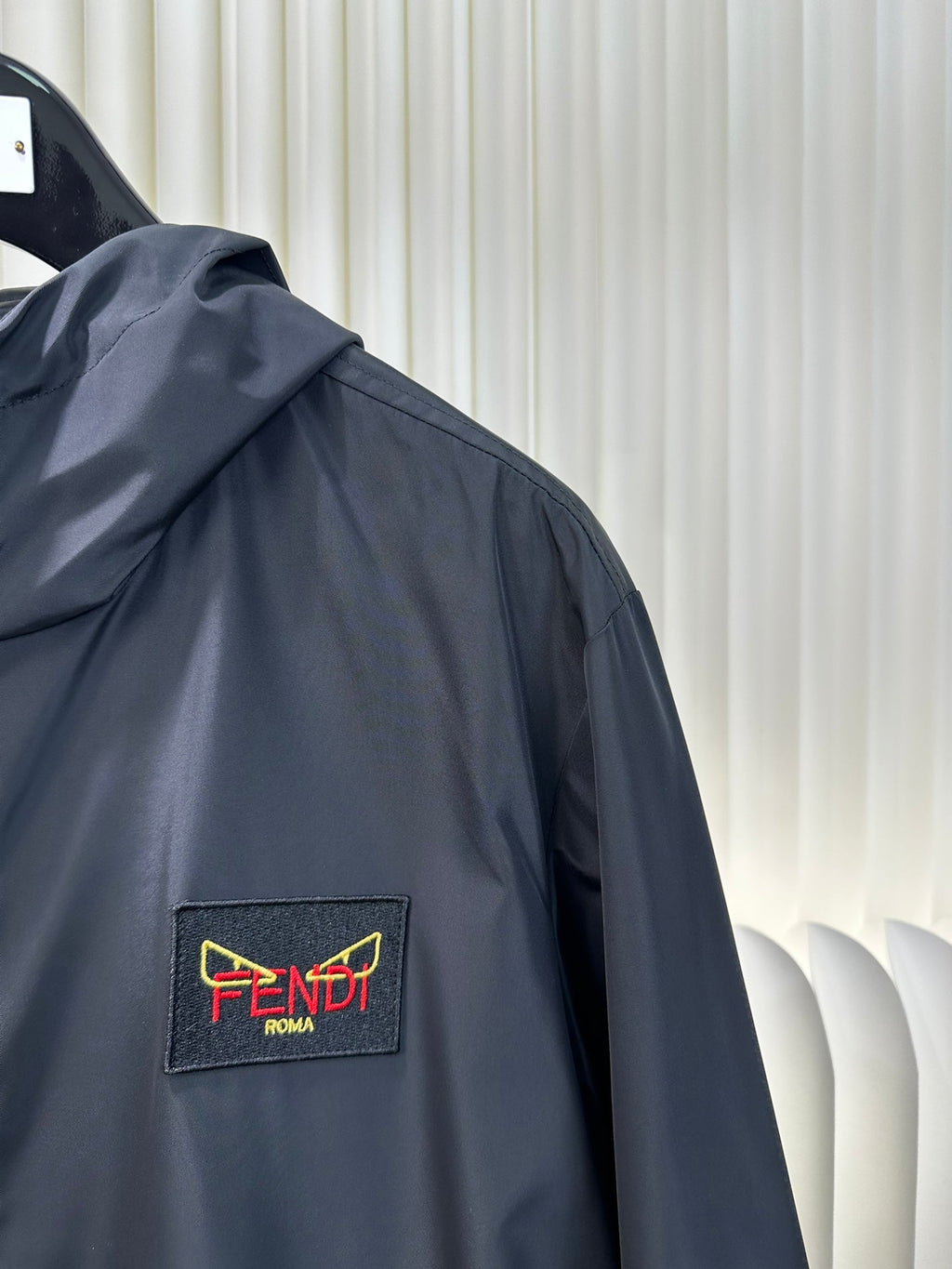 Chaqueta cortavientos reversible