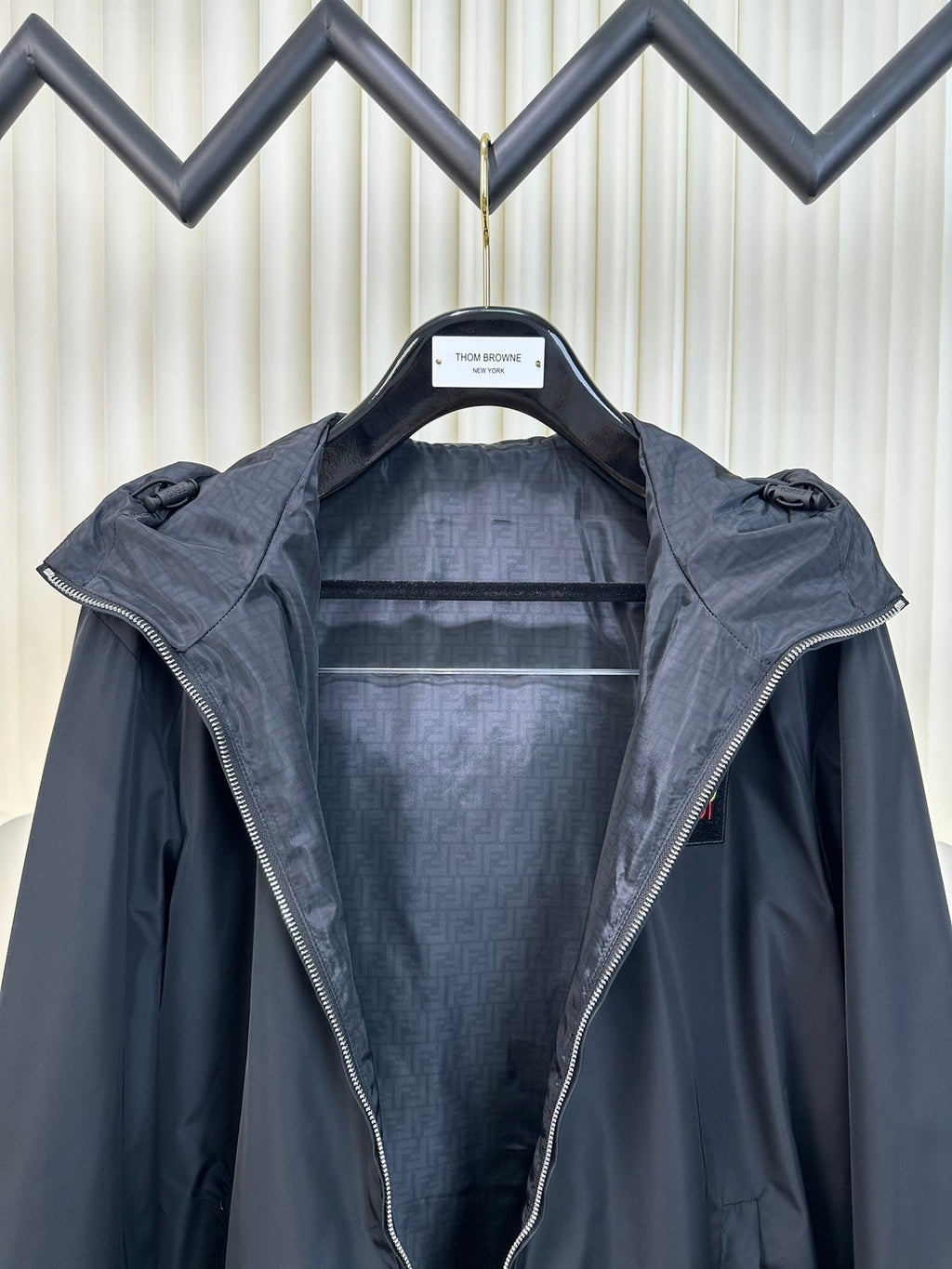 Chaqueta cortavientos reversible