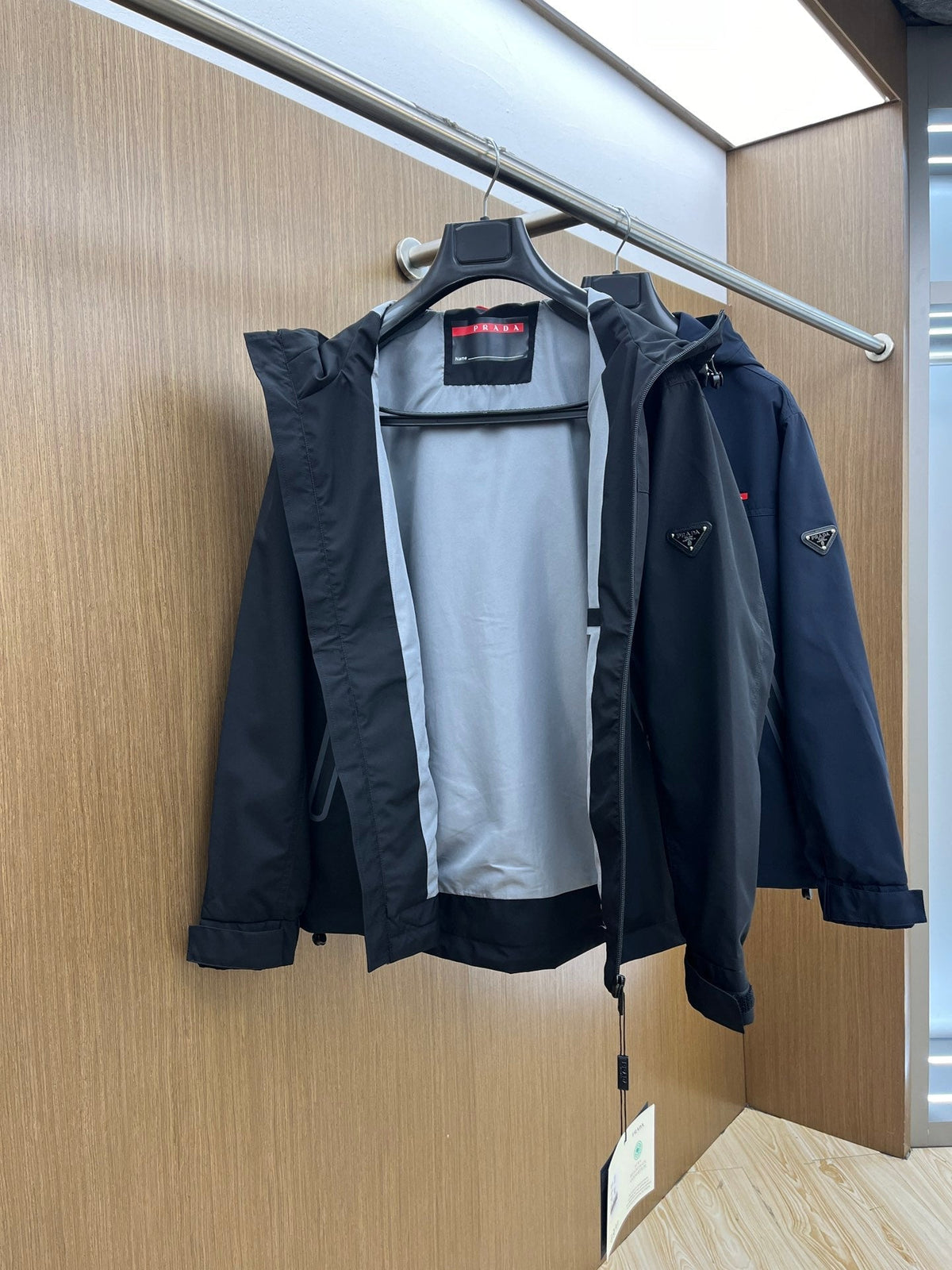 Chaqueta informal con capucha