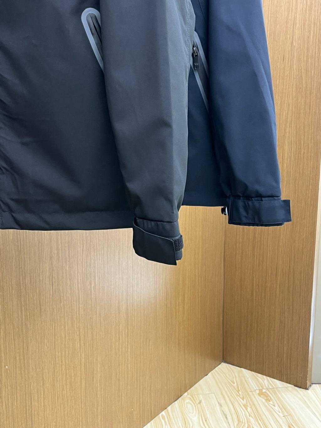 Chaqueta informal con capucha