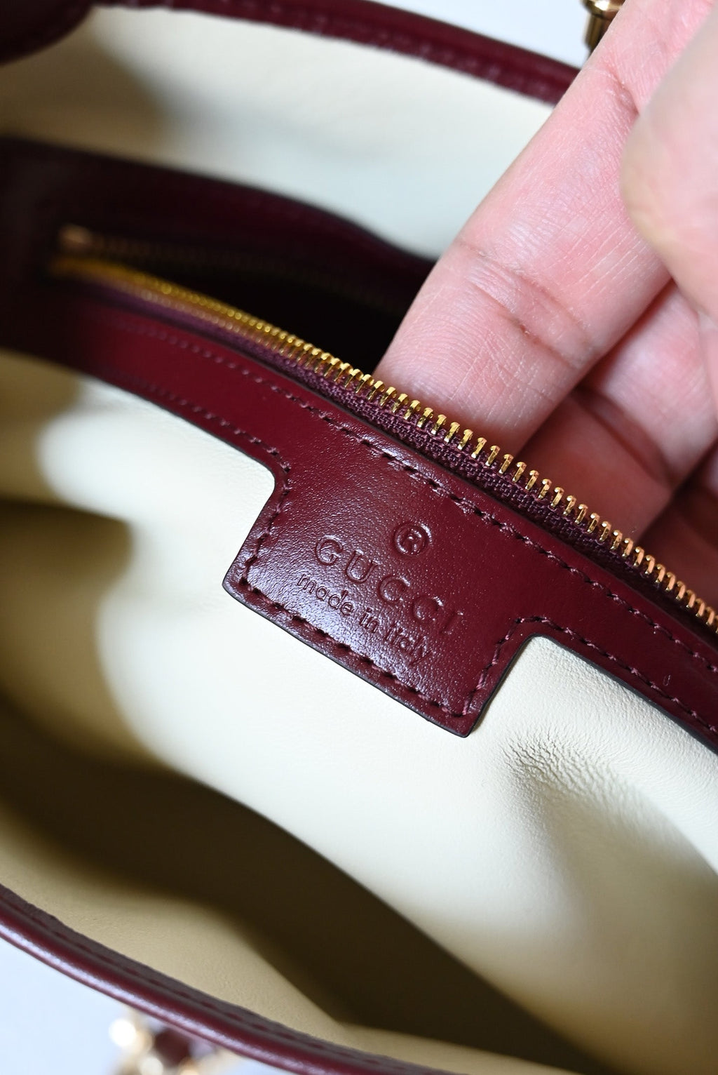 Bolso de hombro Jackie, nueva versión, de piel roja