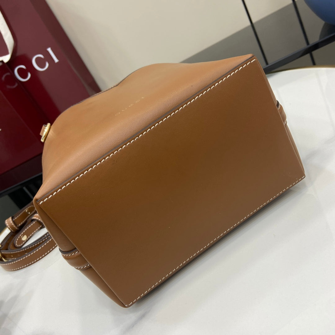 Bolso Mini Bucket Bag Emblem de piel marrón