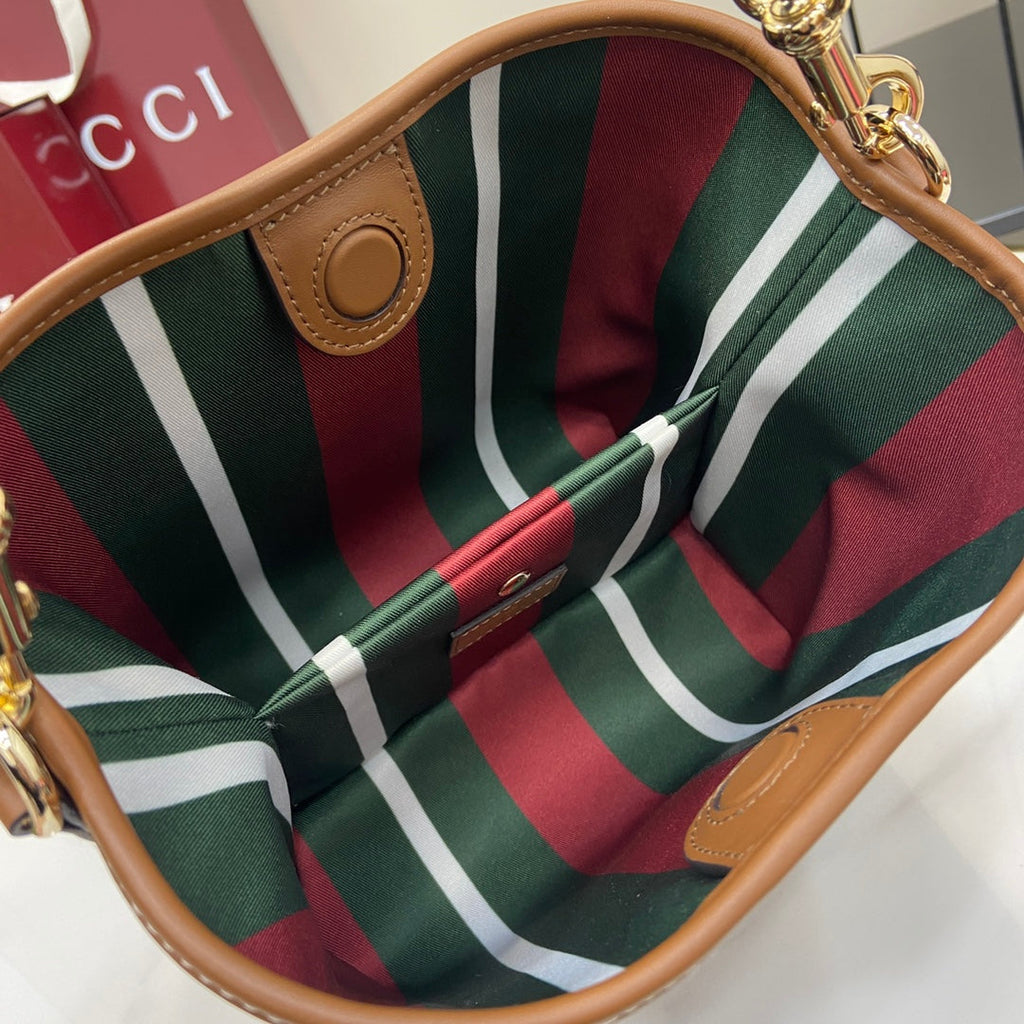Bolso Mini Bucket Bag Emblem de piel marrón