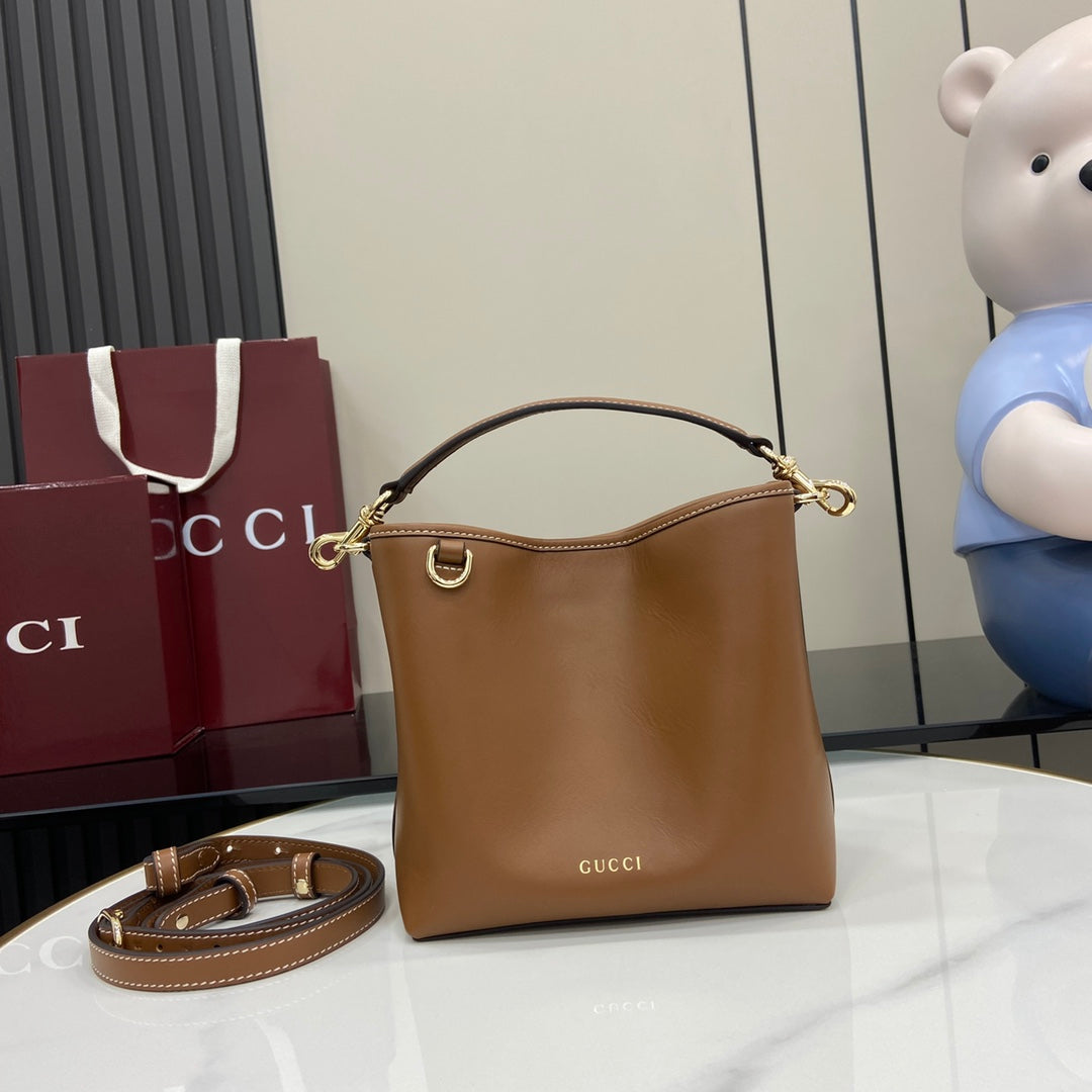 Bolso Mini Bucket Bag Emblem de piel marrón