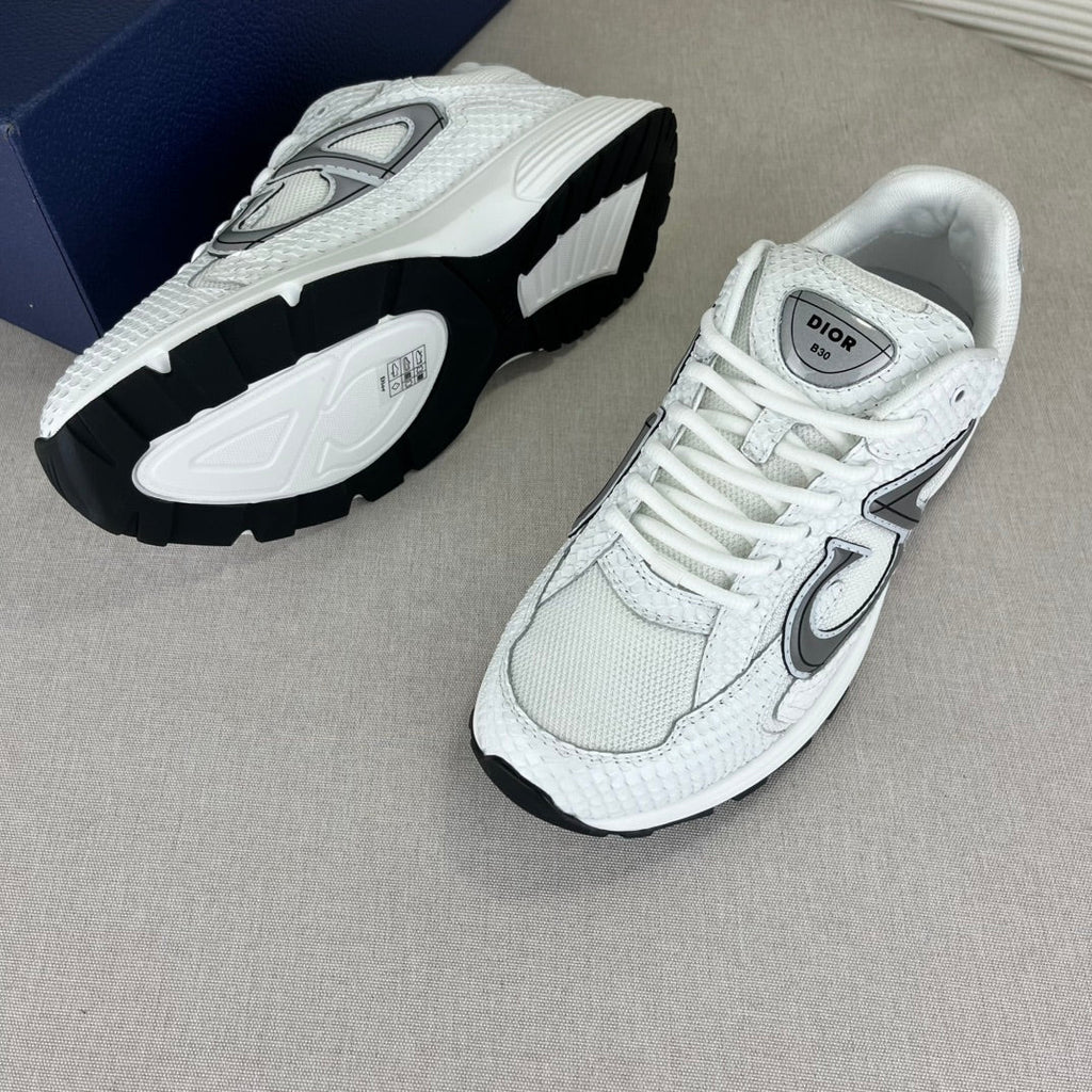 Zapatillas inspiradas en B30 – Piel de serpiente blanca