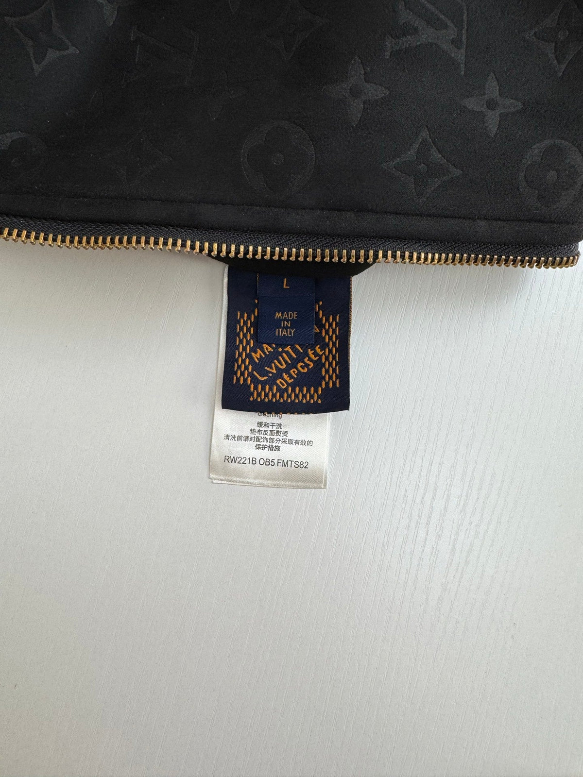 Chaqueta de estilo cuero con monograma integral