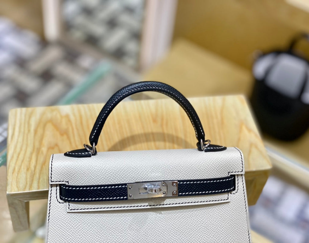 Epsom Batido en blanco y negro 19