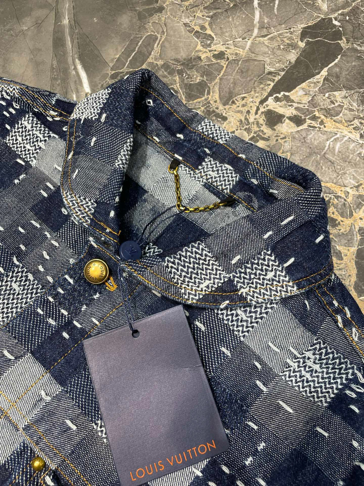 Chaqueta vaquera con cinturón