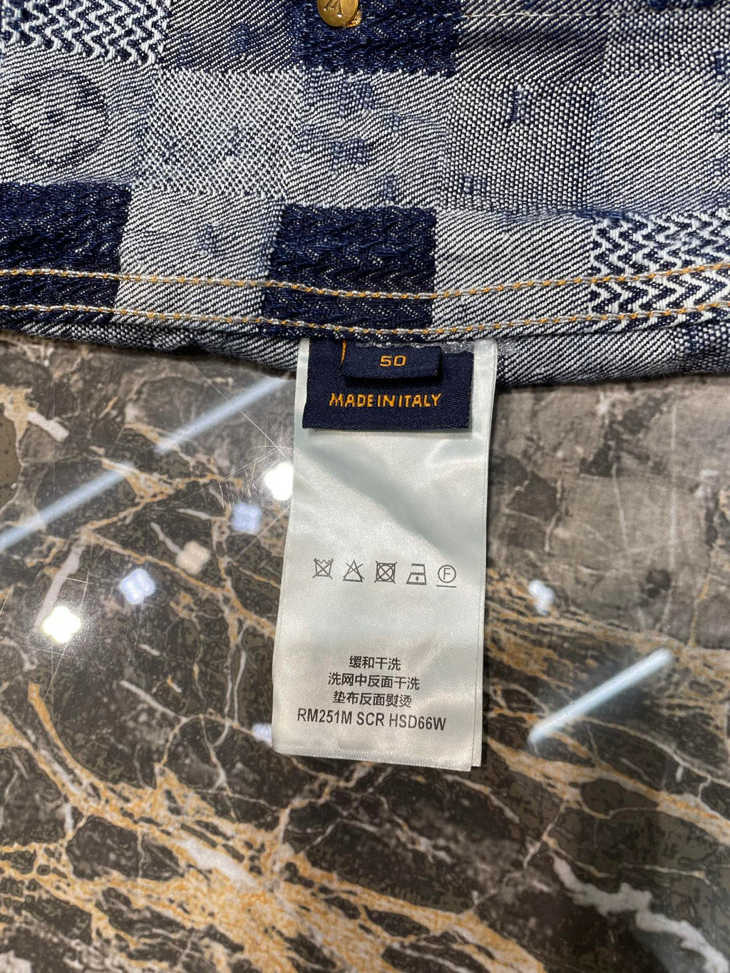 Chaqueta vaquera con cinturón