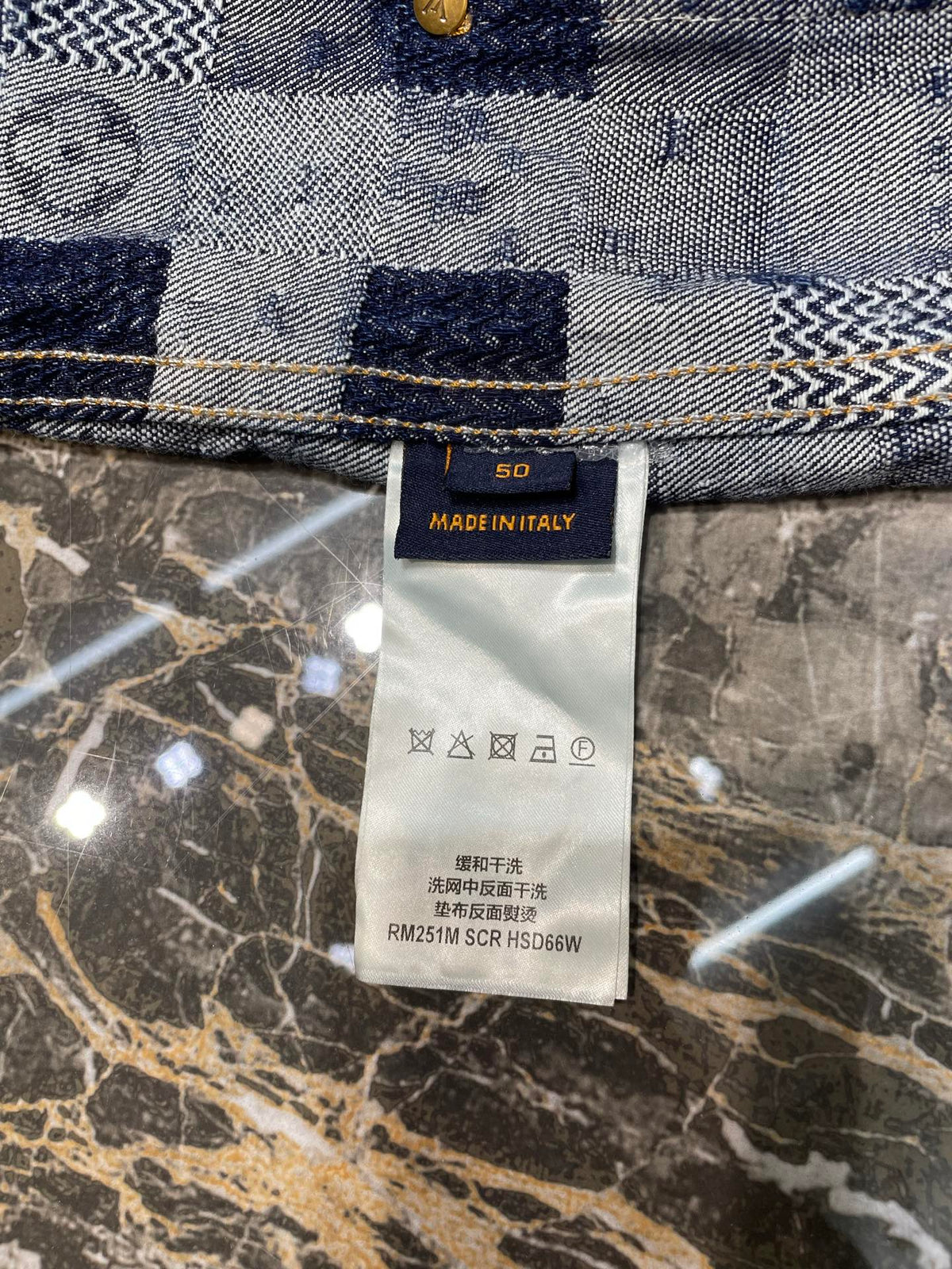 Chaqueta vaquera con cinturón