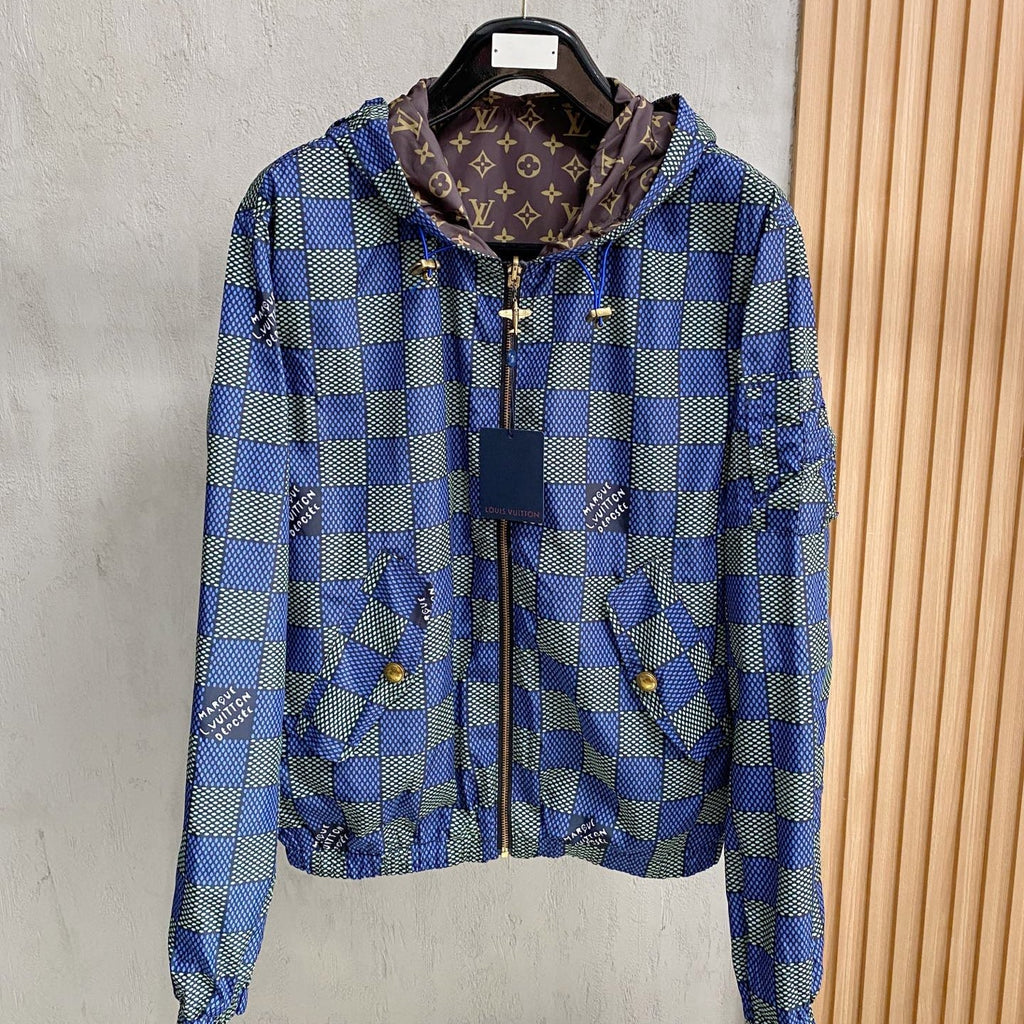 Chaqueta con capucha reversible de jacquard