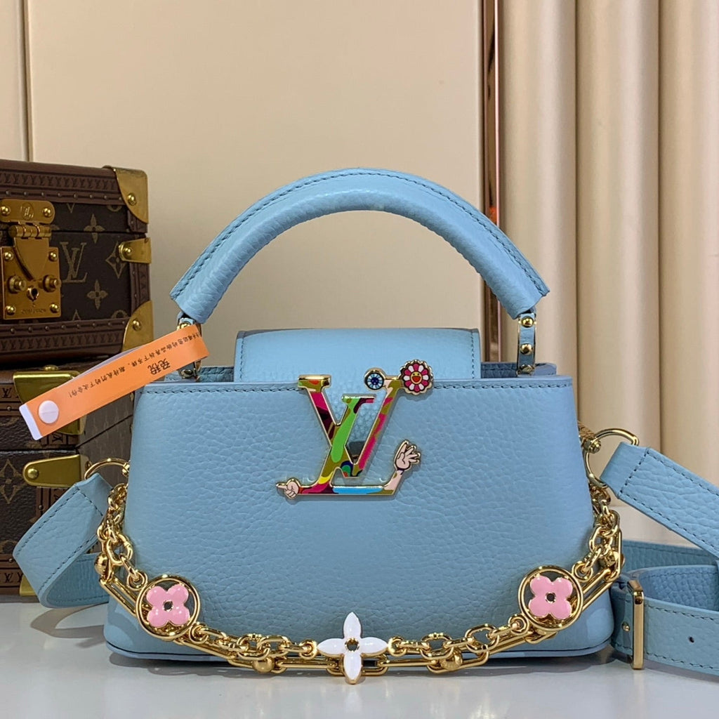 Capuchinas Este Oeste Mini Azul