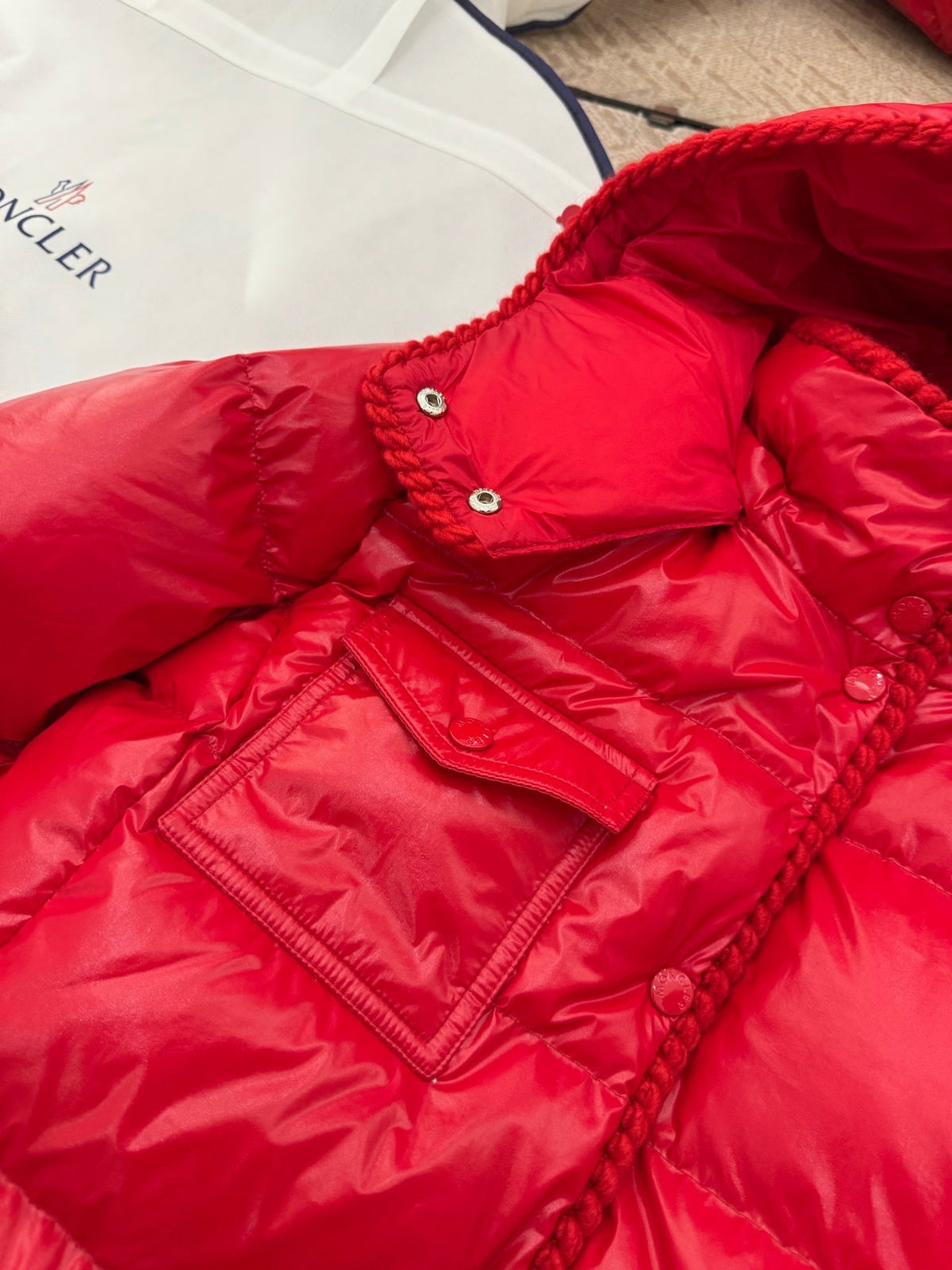 Chaqueta de plumas con capucha Glarein