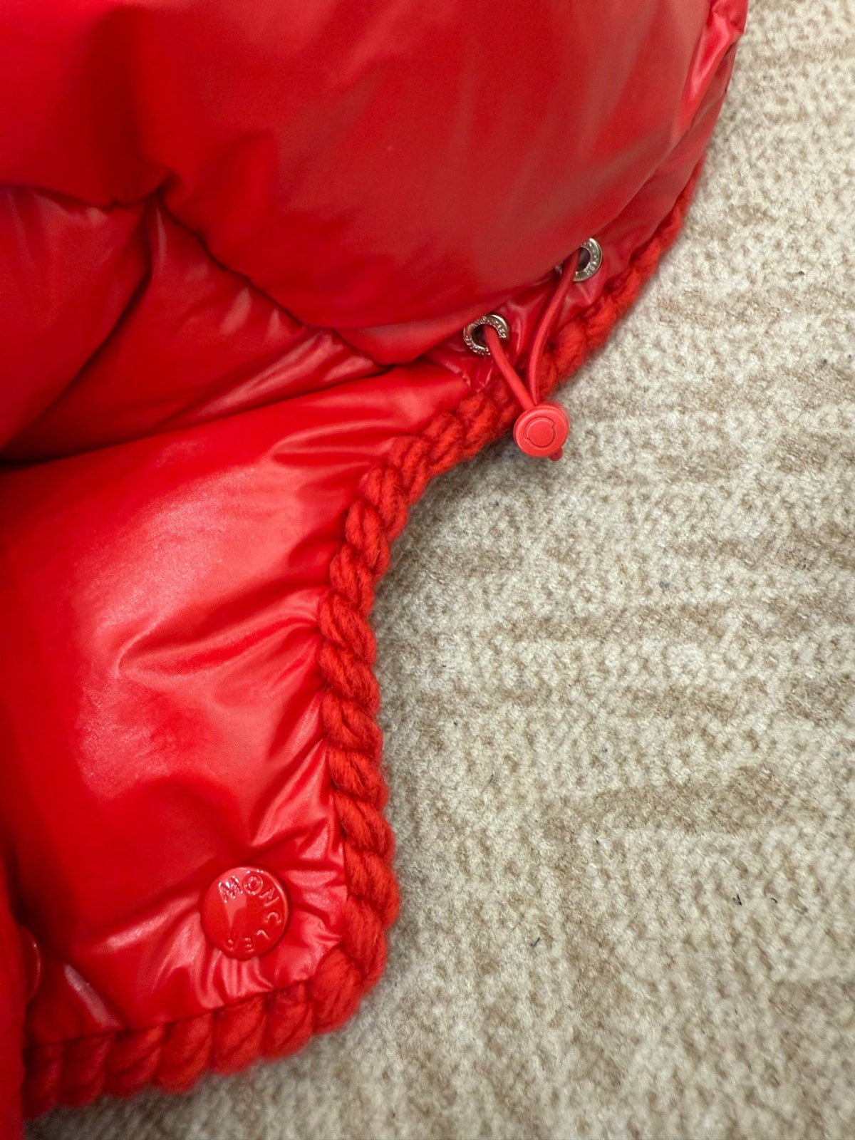 Chaqueta de plumas con capucha Glarein