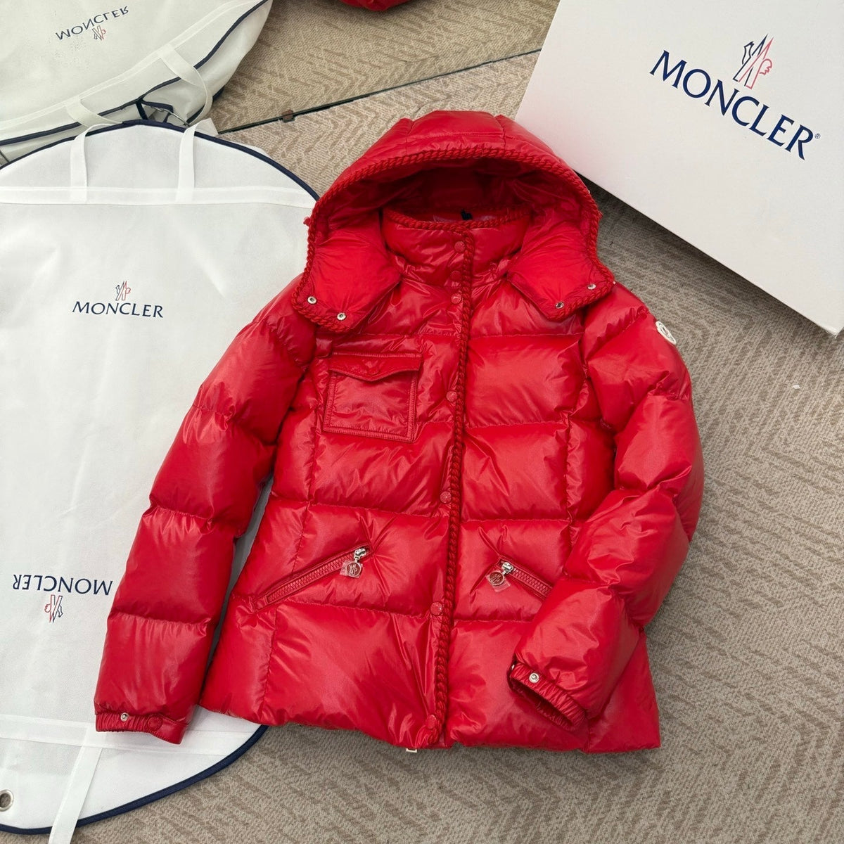 Chaqueta de plumas con capucha Glarein