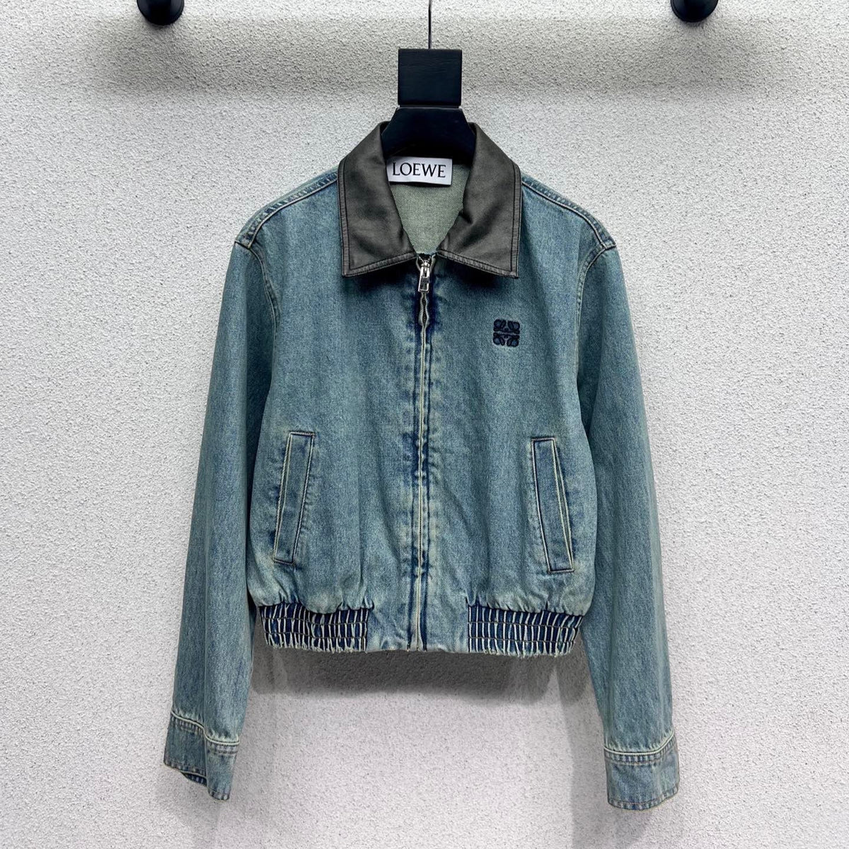 Chaqueta vaquera lavada bordada LW