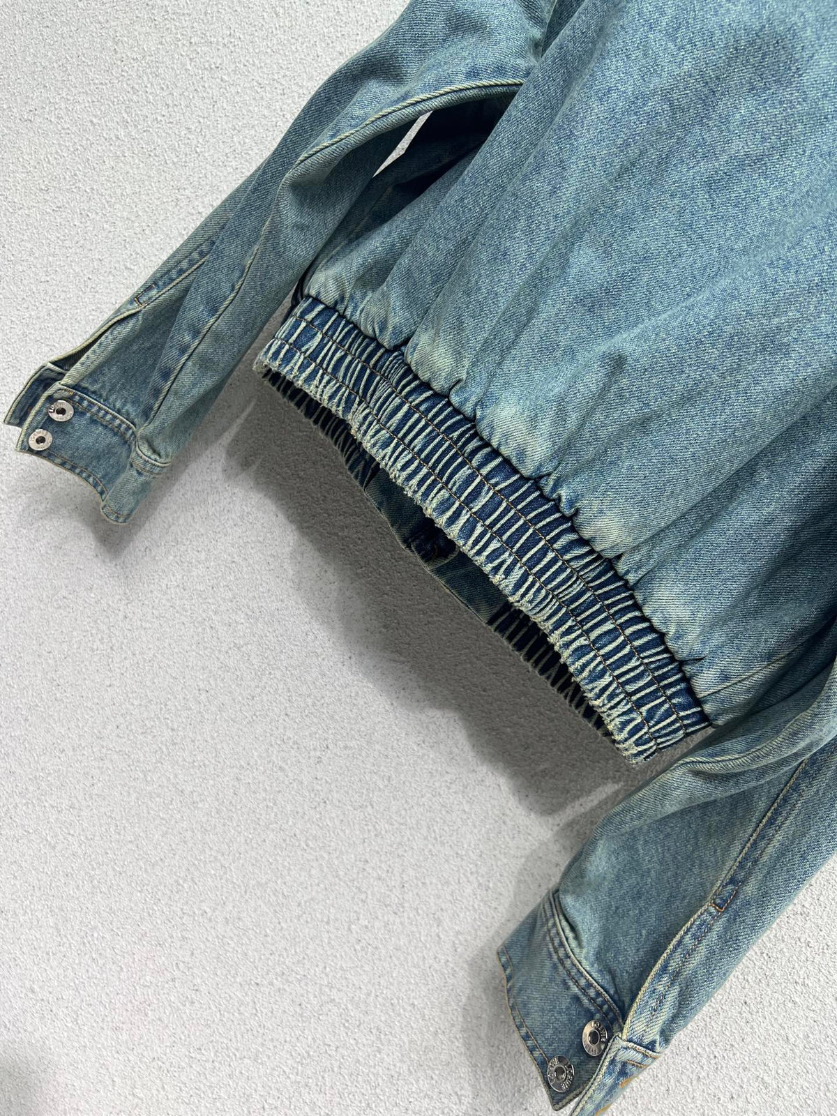 Chaqueta vaquera lavada bordada LW