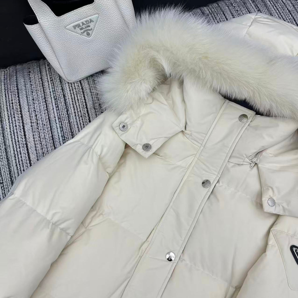 Chaqueta de plumas blanca