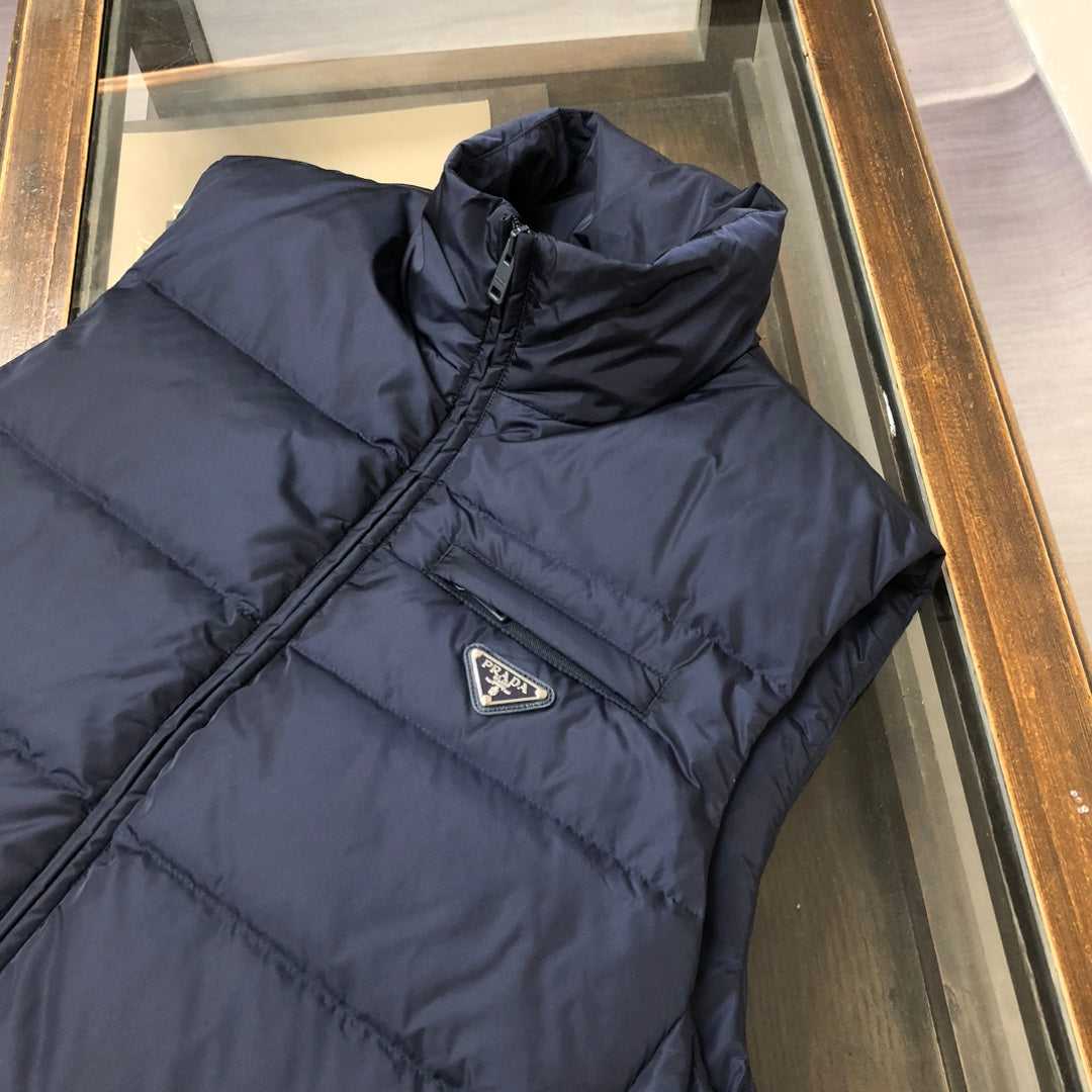 Chaleco clásico de plumas