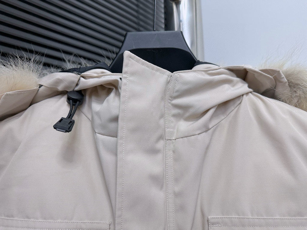 Parka de plumón de expedición prémium