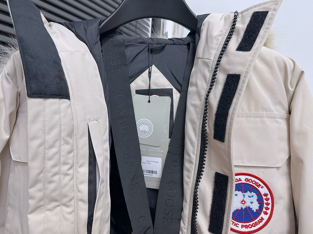 Parka de plumón de expedición prémium