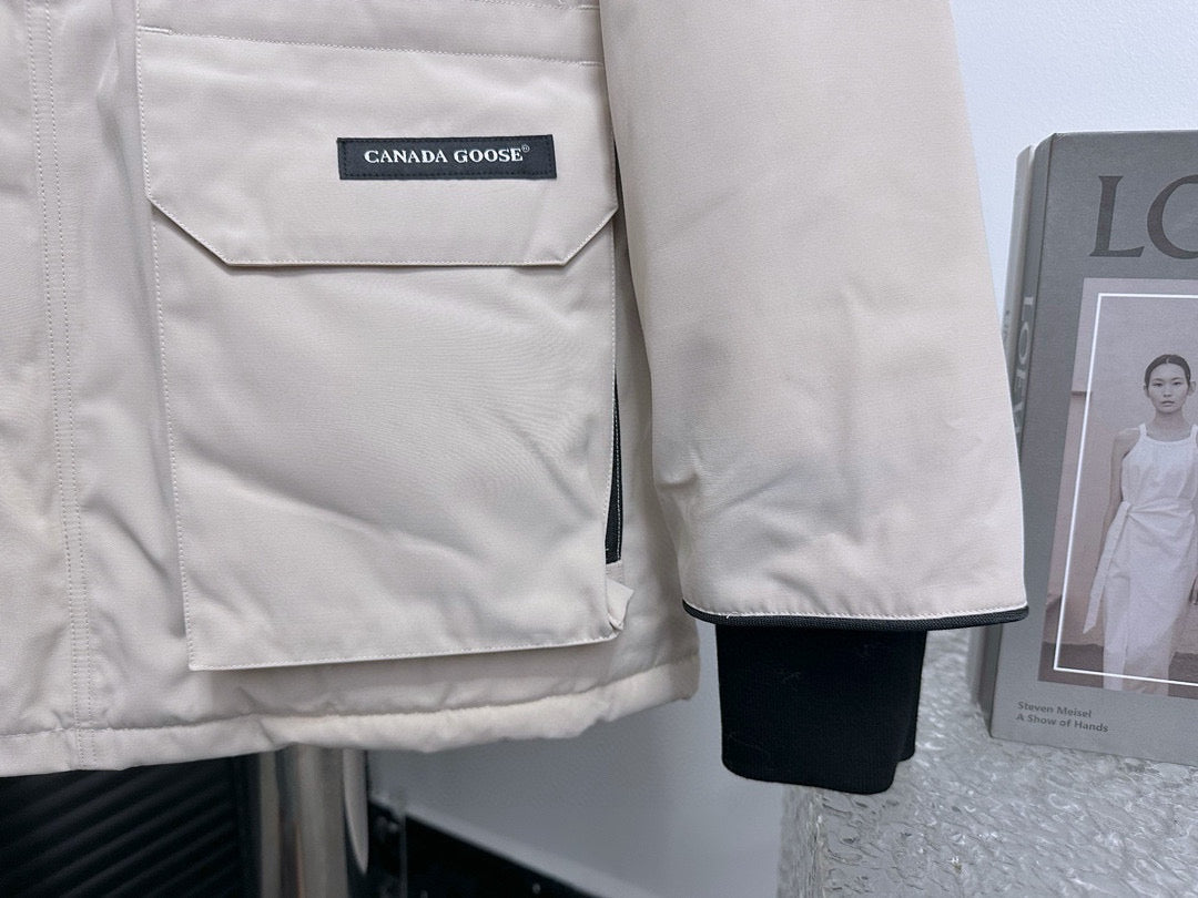 Parka de plumón de expedición prémium