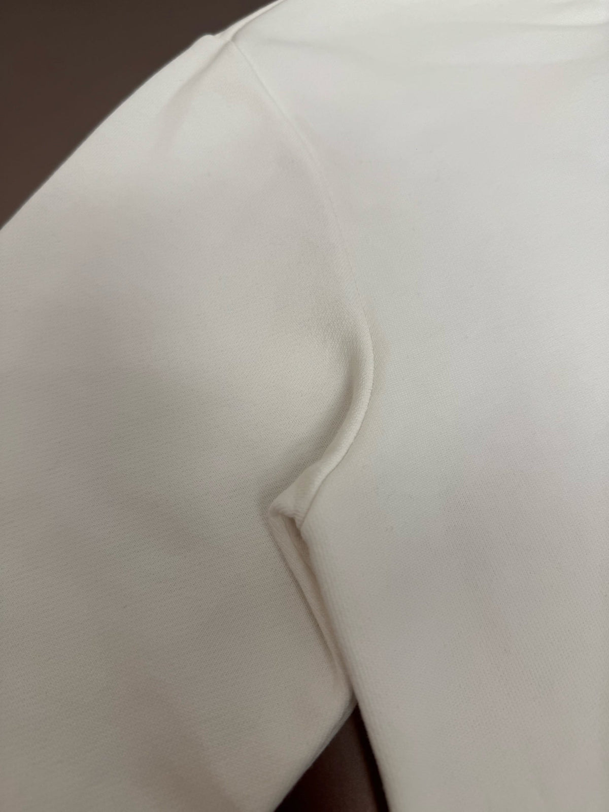 Sudadera clásica con espalda bordada