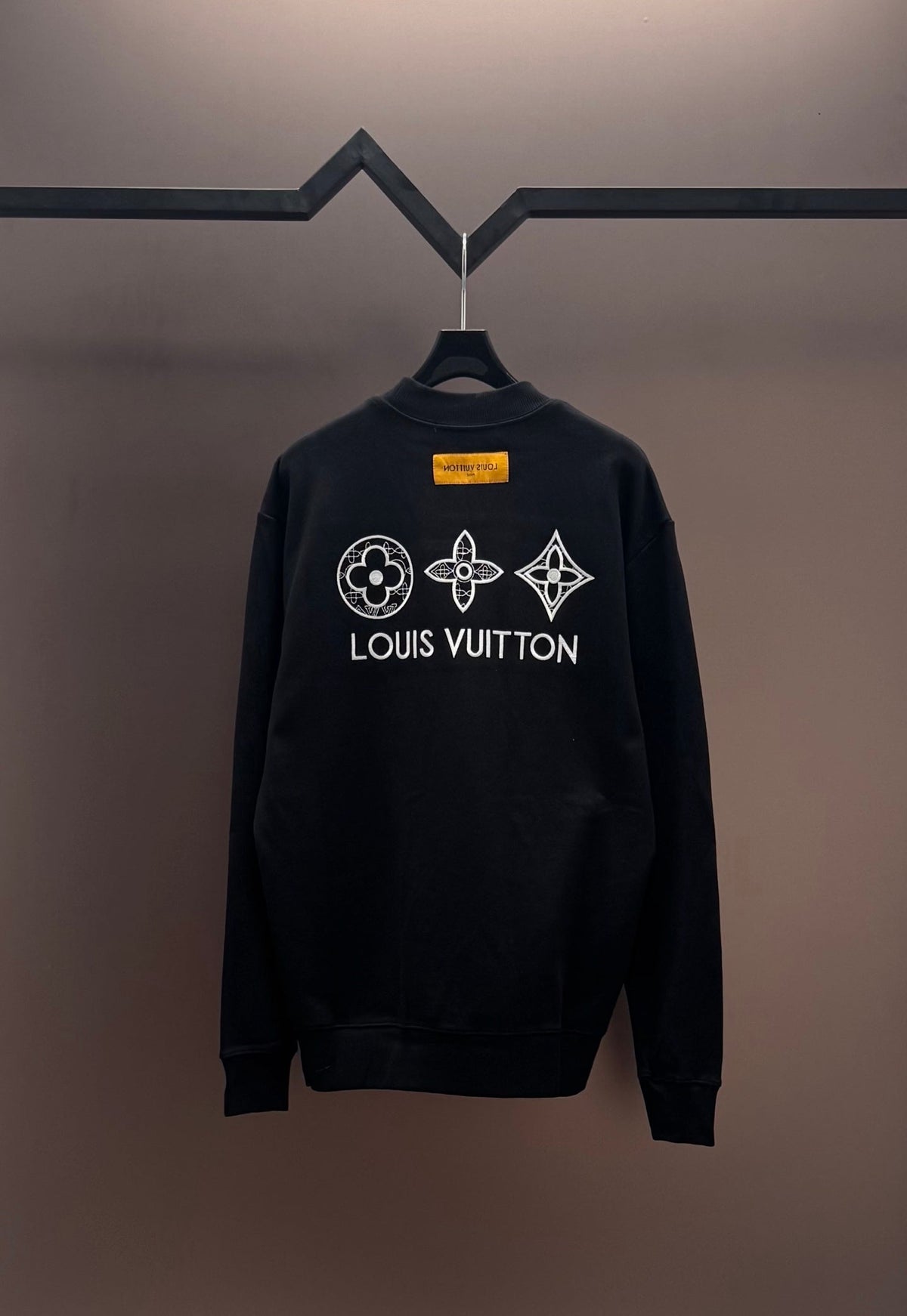 Sudadera clásica con espalda bordada