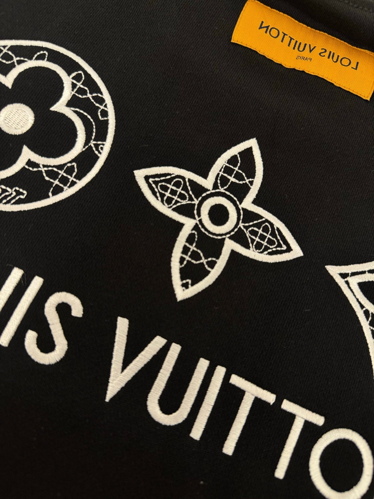 Sudadera clásica con espalda bordada