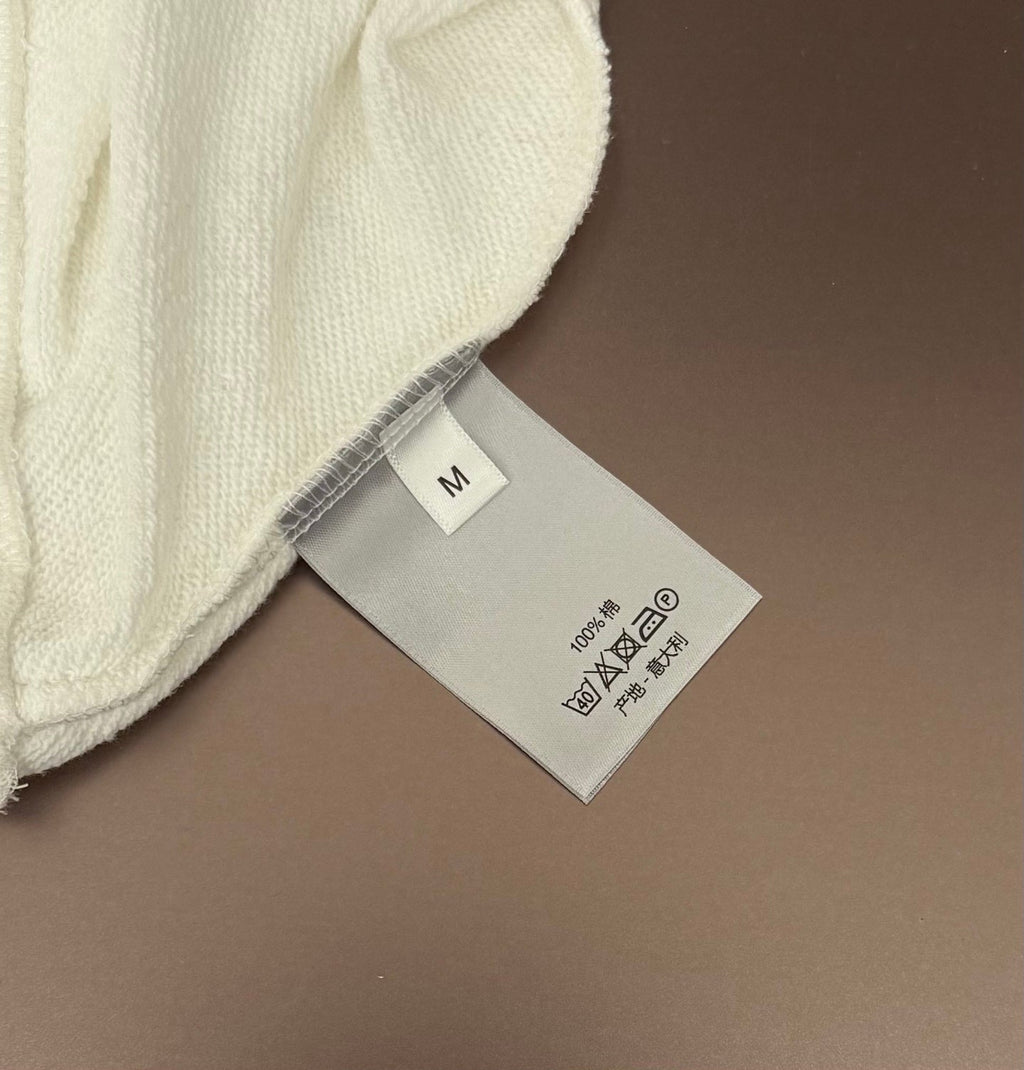 Sudadera con capucha bordada