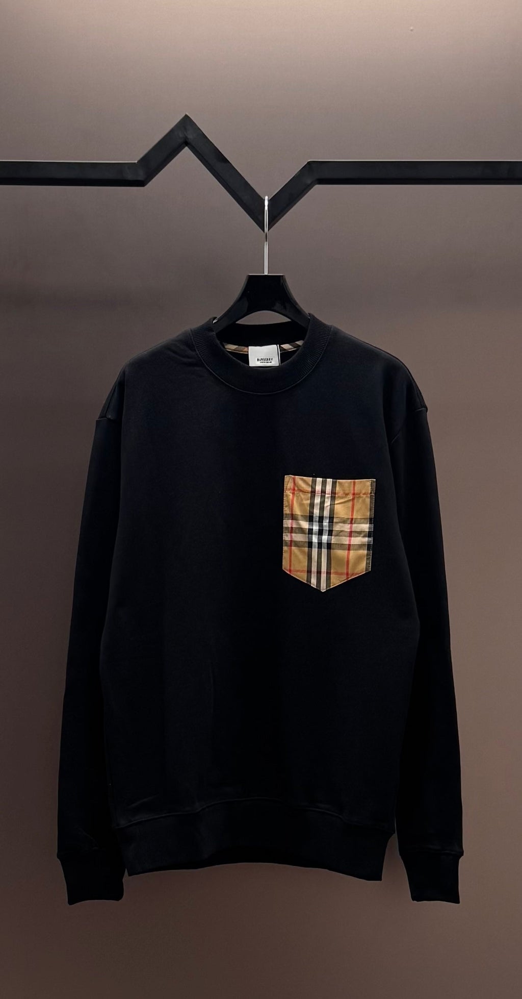 Sudadera clásica de cuello redondo