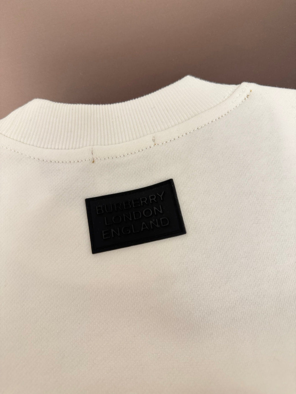 Sudadera clásica de cuello redondo