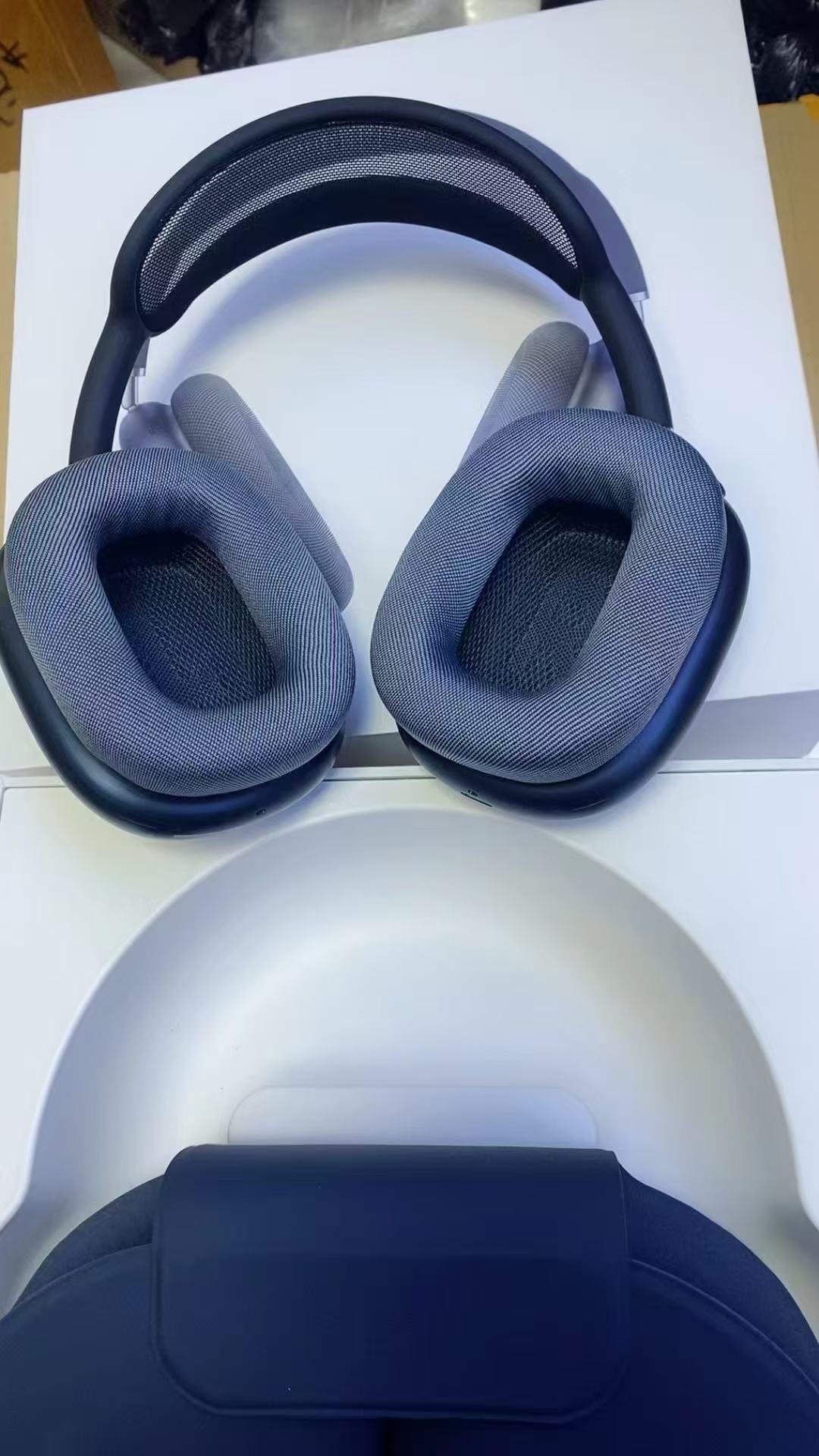 Auriculares inalámbricos supraaurales de la Marina