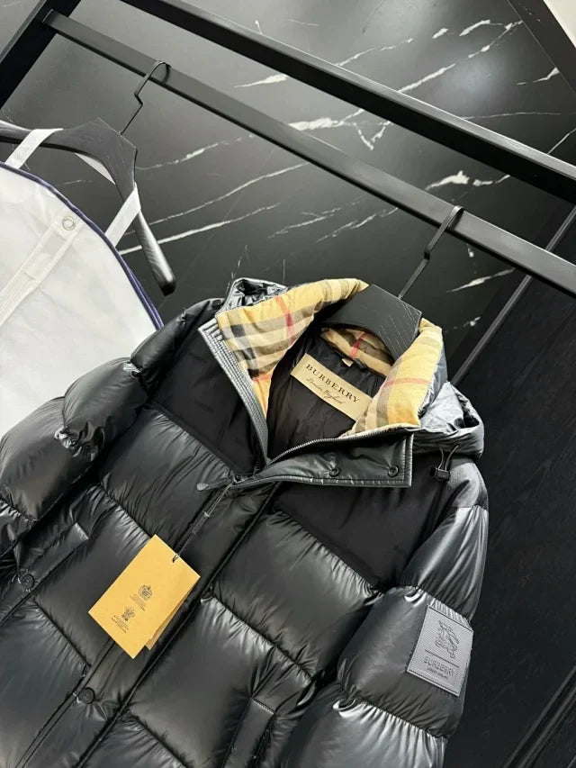 Chaqueta acolchada de plumón negra