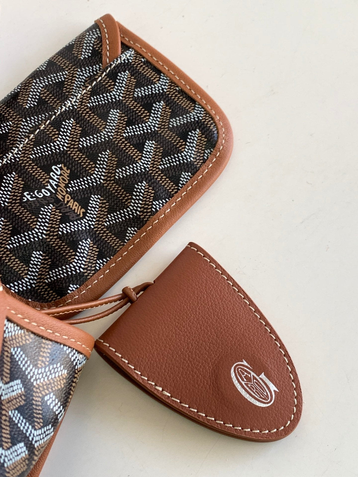 Bolso tote con estampado clásico