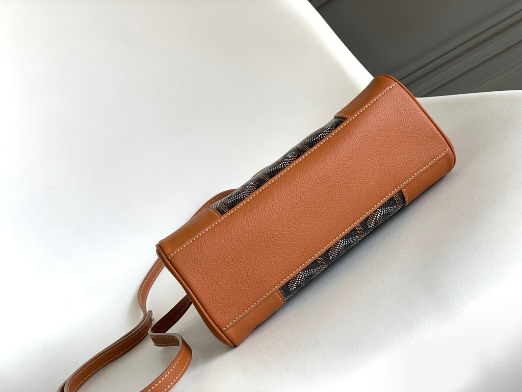 Bolso de mano con estampado clásico