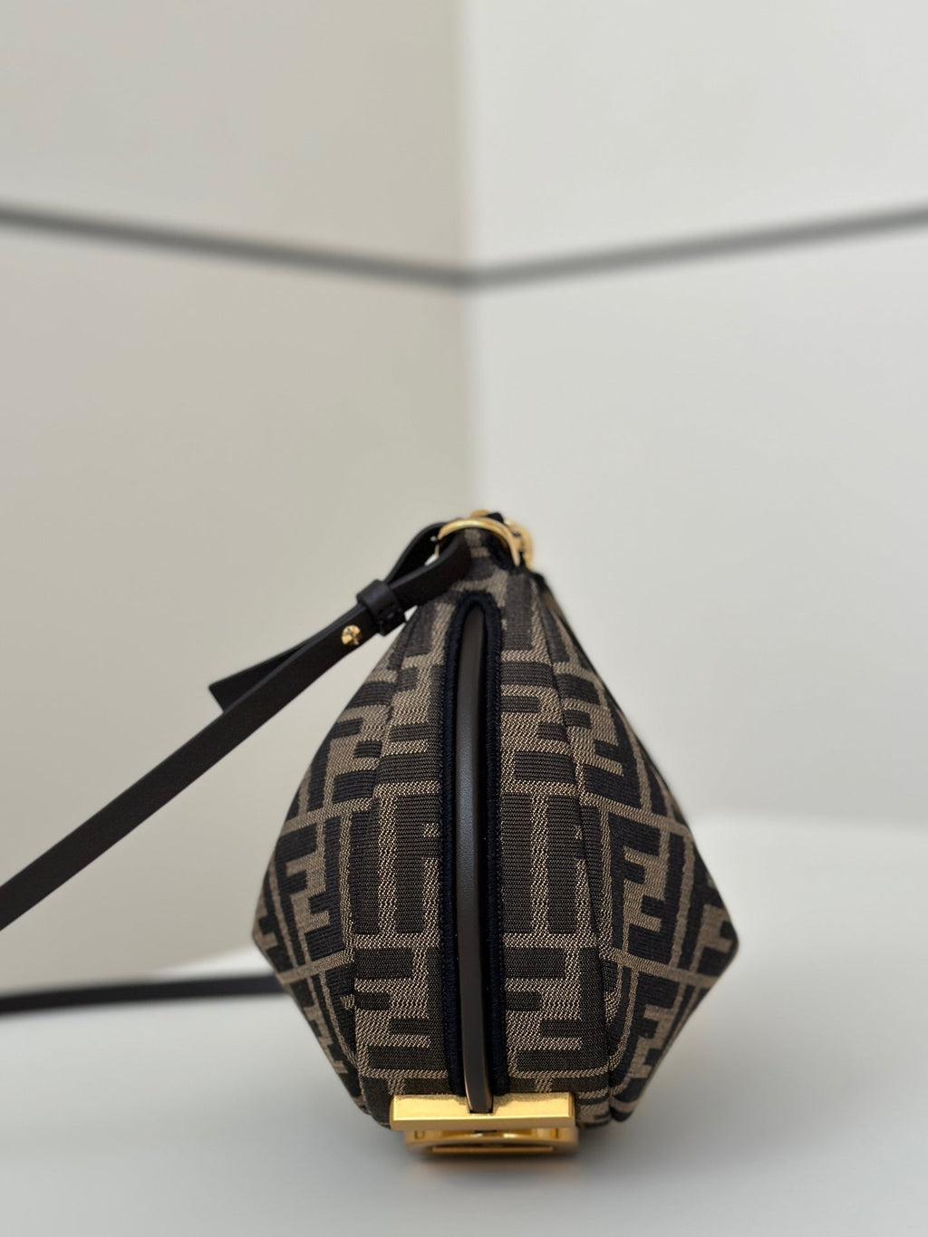 Mini bolso de hombro Crescent