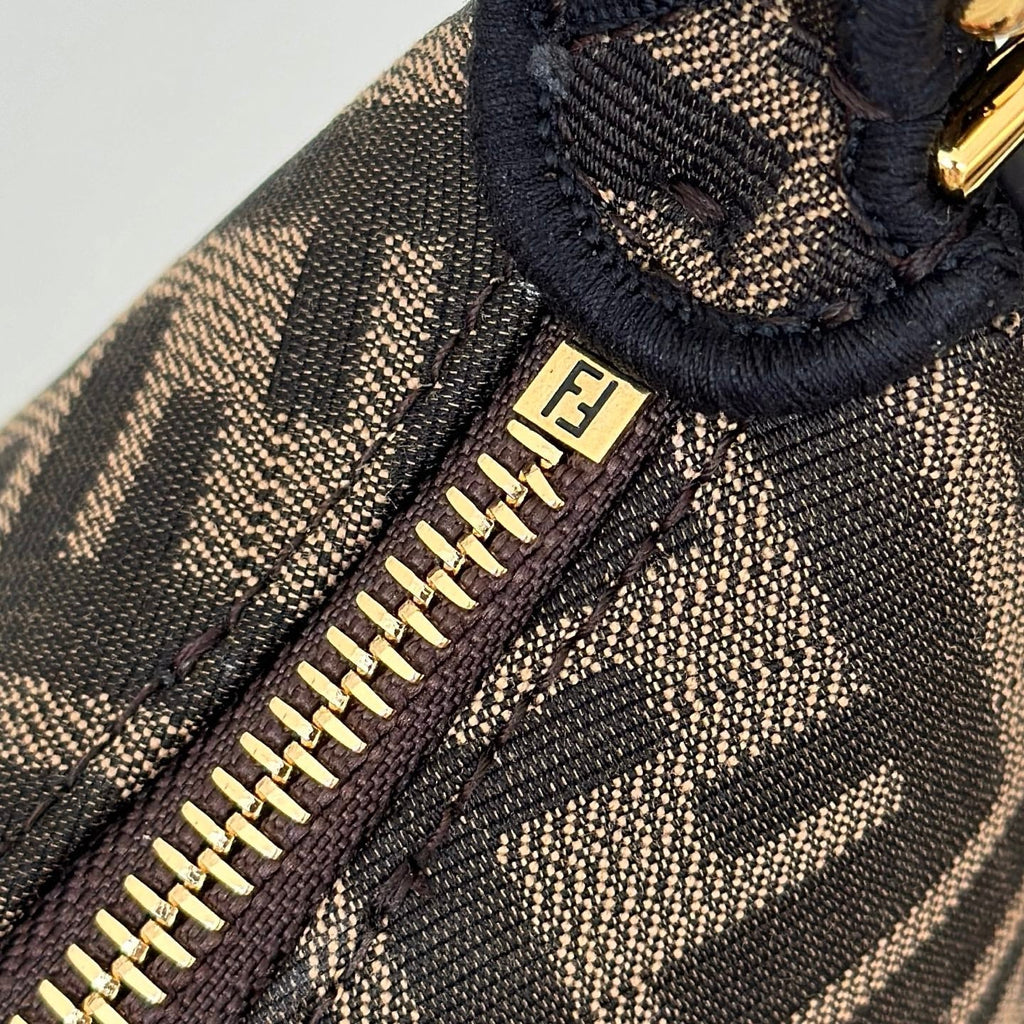 Mini bolso de hombro Crescent